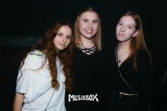 box049