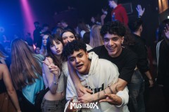 fDXaJTjw