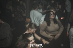 ZFNveKpA