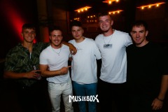 box015