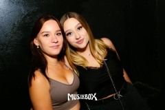 box004