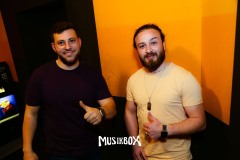 box190