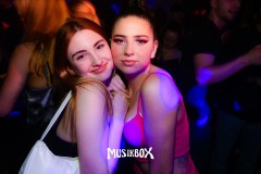 box009