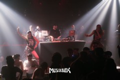 box037