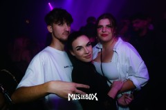 box076