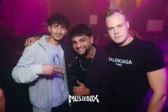 box077