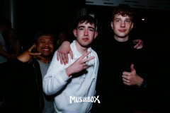box099