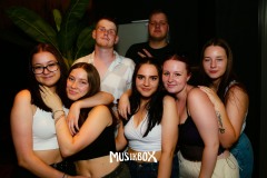 box044