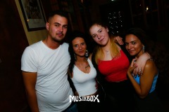box049