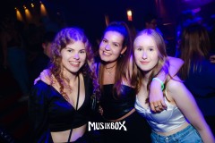 box003