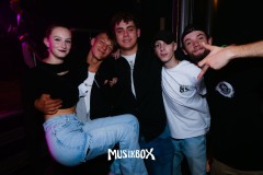 box093
