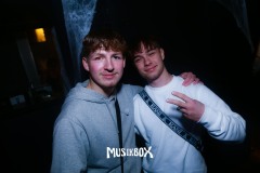 box001