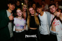 box044