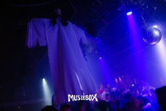 box076