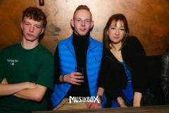 1_box013