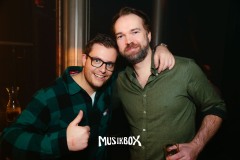 box005