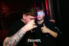 box037
